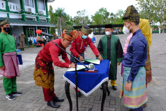 Bupati Kukuhkan 134 Pejabat di Lingkungan Pemkab Meranti