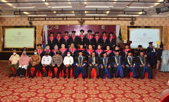 Wisuda Ahli Madya ke XIII AMIK Selatpanjang, Para Wisudawan Diharapkan Beri Kontribusi Pada Masyarakat