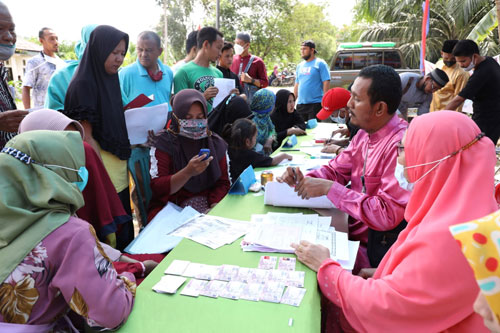 Meja Pendaftaran Layanan Disdukcapil Paling Laris di Cari Warga