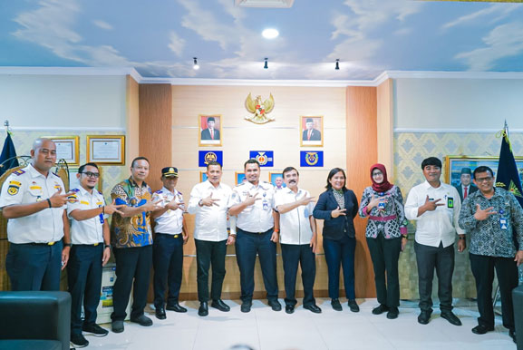 Kunjungi STIP Jakarta, Bupati Bicarakan Kuota untuk Anak Meranti