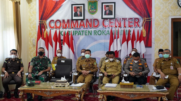 Bupati dan Wabup Rohil Ikuti Rakor Karhutla Bersama Gubri secara Virtual