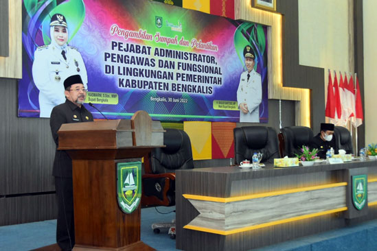 Lantik 45 Pejabat, Bupati Bengkalis Harapkan Percepat Visi Misi Pembangunan Daerah