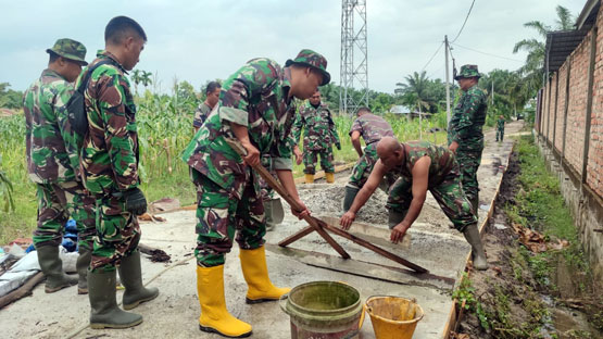 Semenisasi Jalan Bunga Tombak Sasaran Fisik Pra TMMD 114 Kodim 0301/PBR Terus Digesa