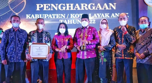 Pemkab Siak Terima Anugerah Kabupaten Layak Anak Kategori Utama dari Kementerian PPPA