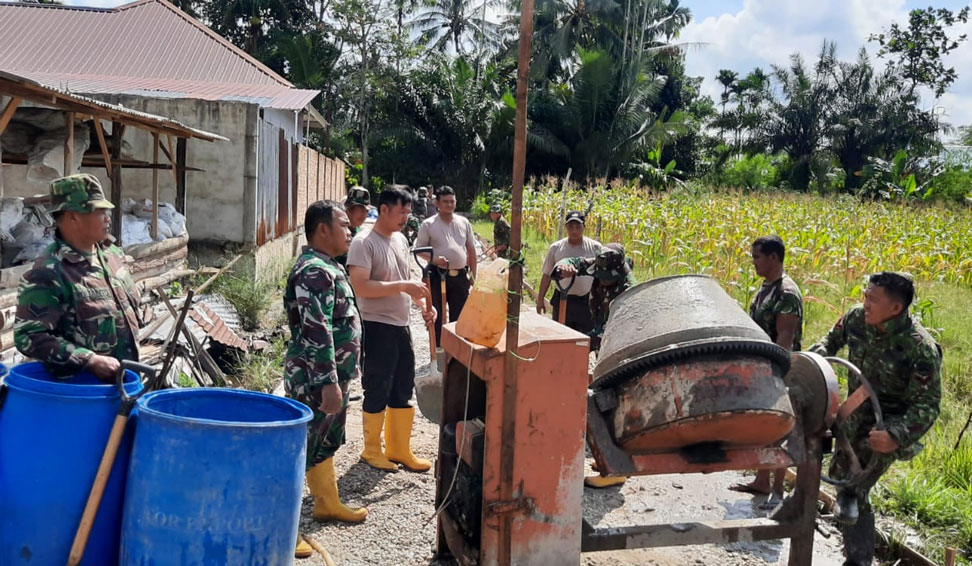 TMMD 114 Kodim 0301/PBR, Kapten Arm Febrizal: Hari ini Fokus Lanjutkan Semenisasi Jalan Bunga Tombak