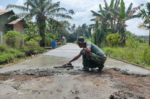 Tak Mengenal Hari Libur, Satgas TMMD 114 Kodim 0301/Pbr Kebut Semua Sasaran Fisik