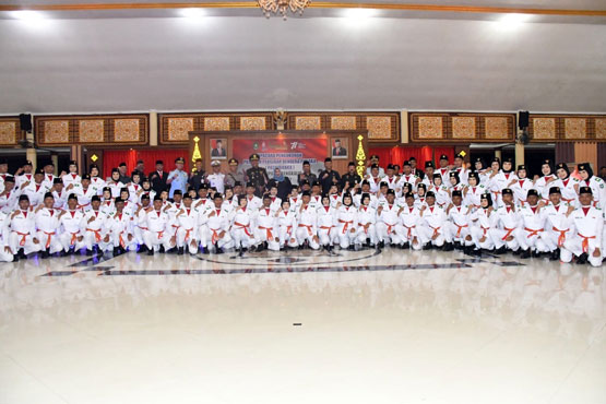 Bupati Kasmarni Kukuhkan 75 Anggota Paskibraka Kabupaten Bengkalis