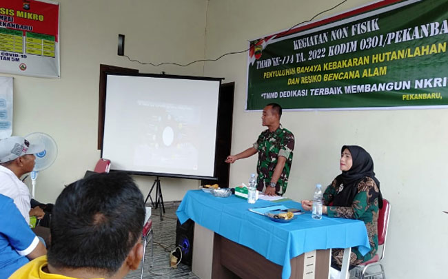 Kodim 0301/PBR Laksanakan Penyuluhan Bahaya Karhutla dan Resiko Bencana Alam kepada Masyarakat