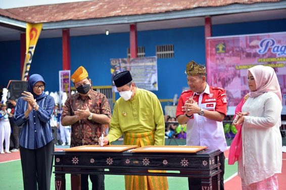 Gubri Launching Drum Band Bahana Cantika Laperru Binaan Lapas Perempuan Kelas II A Pekanbarudari