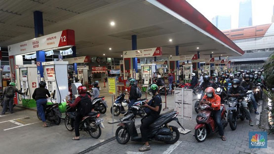 Pak Jokowi, Hampir Seluruh Fraksi di DPR Tolak Harga BBM Naik