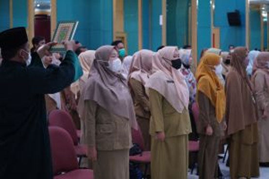 61 Pejabat Fungsional Pemprov Riau Dilantik, Ini Daftar Namanya