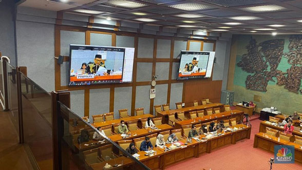 Ramai Guru dan Honorer Ngadu ke DPR: Teriak Nasibnya Terkatung-katung