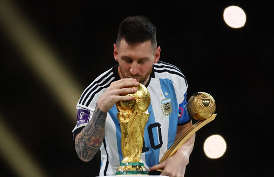Bawa Argentina Juara, Lionel Messi Dinobatkan Pemain Terbaik di Piala Dunia 2022 Qatar