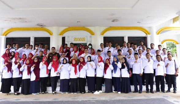 Bupati Kasmarni Minta PMI Bentuk Desa Donor Darah