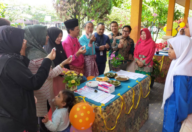UPT SMPN 3 Bangkinang Gelar Pameran P5 Kearifan Lokal Makanan Tradisional Kampar