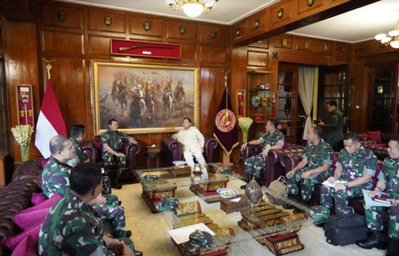 Panglima TNI Kunjungi Menteri Pertahanan RI