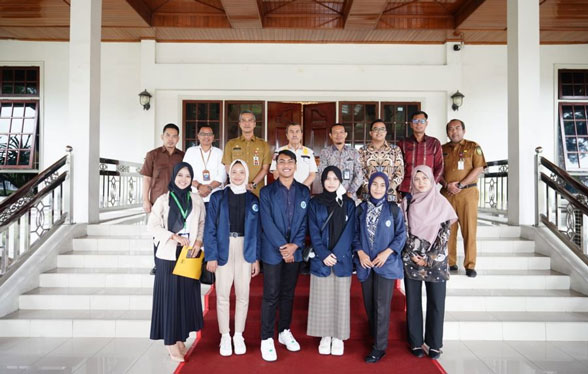 Mahasiswa Polbeng Penerima IISMAVO dan Beasiswa USAID Silaturahmi Bersama Gubri