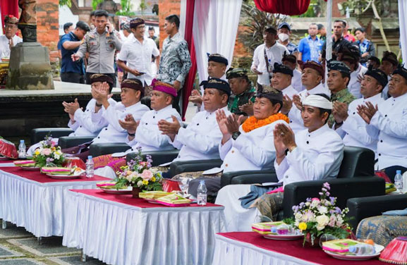 Panglima TNI Hadiri Kick Off The Rising Tide