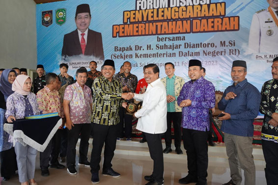 Pemkab Siak Taja Diskusi Penyelenggaraan Pemerintah Daerah Bersama Sekjen Kemendagri