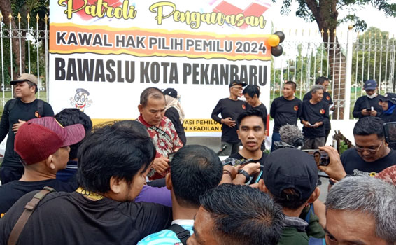 Bawaslu Pekanbaru Lakukan Patroli Kawal Hak Pilih di Kawasan CFD Sudirman
