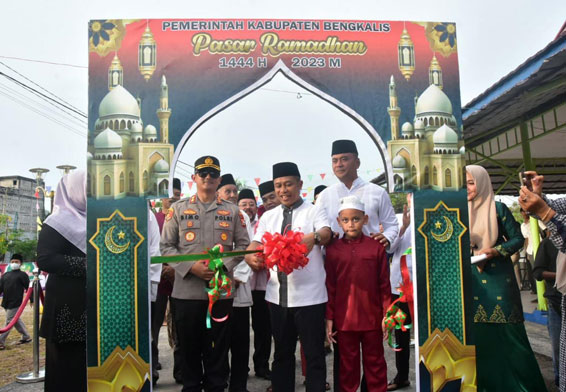 Wabup Bengkalis Buka Pasar Ramadhan 1444 di Kawasan Sungai Bengkel