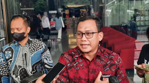 Ulah Gaya Hedon Anak-Istri, KPK Akan Periksa Kekayaan Sekdaprov Riau SF Hariyanto