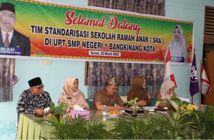 Tim Standarisasi SRA Sambangi UPT SMPN 1 Bangkinang Kota