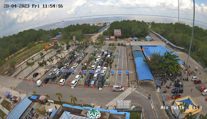 Diskominfotik Bengkalis Benarkan Ada Mobil Dinas yang Bebas Antre di Pelabuhan Roro