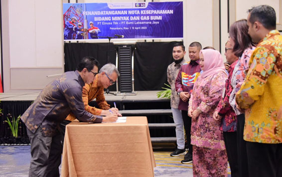 Saksikan MoU PT Elnusa TBK dan PT BLJ, Ini Pesan Bupati Kasmarni