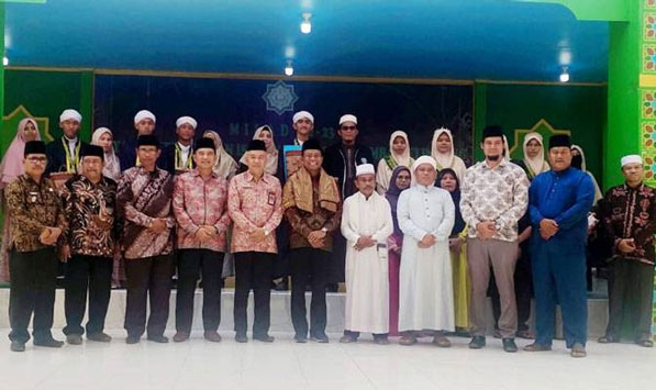 Wabup Rohil Hadiri Milad dan Wisuda YP Islam Almuhsinin Rimba Melintang