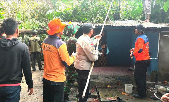 Puluhan Rumah dan Fasilitas Umum di Rohul Diterjang Angin Puting Beliung