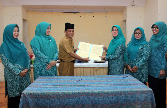 Dispusip Siak dan 13 OPD Lainnya Teken MoU dengan TP PKK Kabupaten Siak