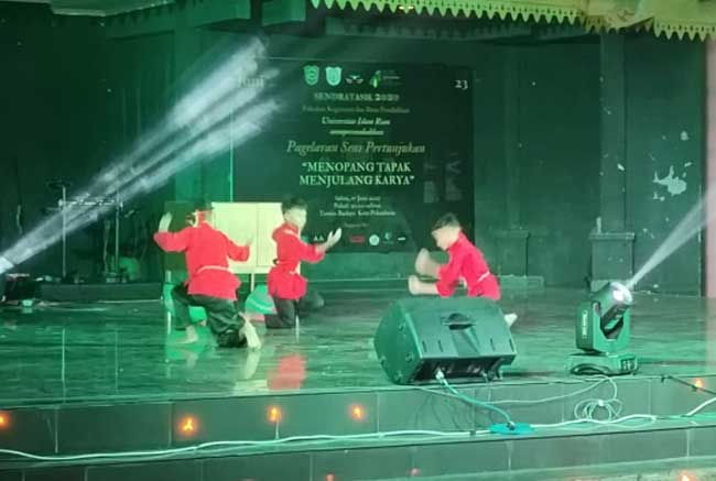 SDN 011 Desa Baru Diundang Tampil pada Pagelaran Seni di Taman Budaya   Pekanbaru