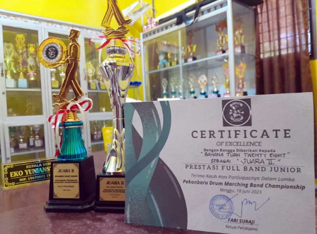 Tampil Perdana, UPT SDN 028 Kubang Jaya Sabet Dua Gelar Juara di Pekanbaru Drum   Marching Band Championship 2023