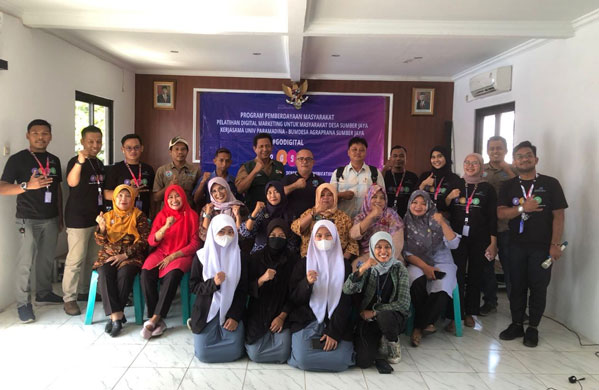 Pelatihan Digital Marketing Universitas Paramadina Disambut Positif Masyarakat Pelaku UMKM di Desa Sumberjaya, Bekasi