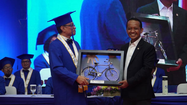 Bahlil Lahadalia Ajak Lulusan Universitas Paramadina Menjadi Pengusaha
