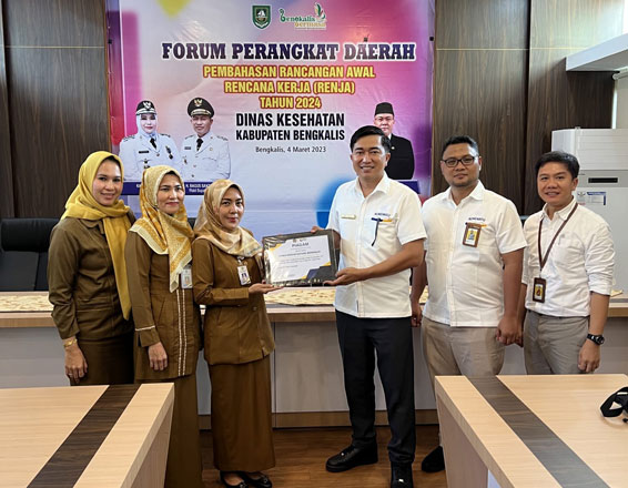 KPP Pratama Bengkalis Beri Penghargaan Pada 3 Satker Terbaik