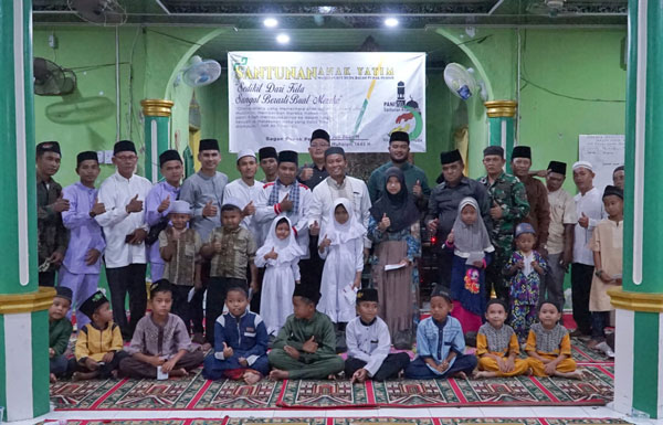 Peringati 10 Muharram, Wakil Bupati H. Sulaiman Santuni Anak Yatim