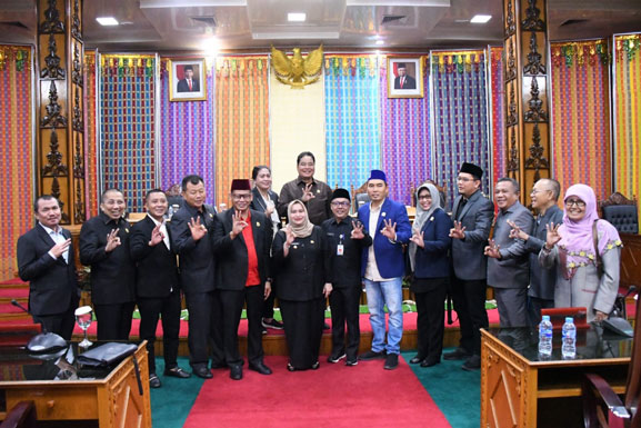 Perda Pertanggungjawaban APBD Bengkalis 2022 Disahkan, Bupati Kasmarni Puji Kinerja Dewan