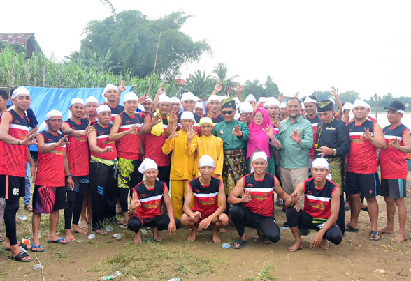 Tim Bengkalis Bermasa Ikut Lomba Festival Pacu Jalur di Kuansing