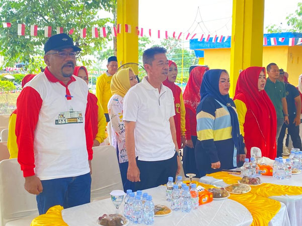 Sempena HUT RI Ke-78, Bupati Afrizal Sintong Buka Perlombaan yang Ditaja DLH Rohil