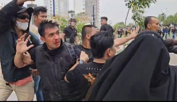 Demo Rempang Galang di BP Batam Berujung Rusuh, 22 Petugas Terluka 44 Pengunjuk Rasa Ditangkap