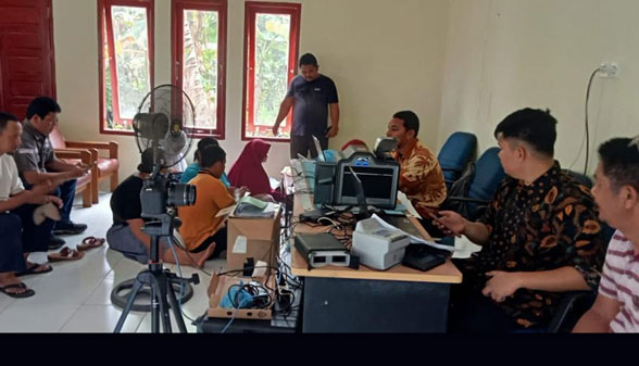 Jemput Bola, Pemkab Bengkalis Beri Layanan Dukcapil di Pinggir, Mandau dan Bathin Solapan