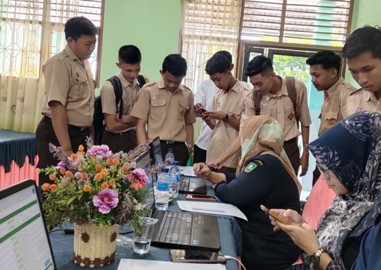 Siswa SMAN 3 Bengkalis Kini Telah Aktivasi KTP Digital