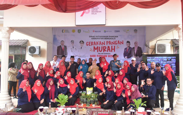 Jaga Stabilitas Harga Pangan, Bupati Kasmarni Buka Gerakan Pangan Murah