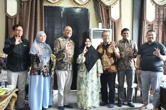 Dikunjungi Pimpinan PHR WK Rokan, Bupati Kasmarni: Mari Kolaborasi Berdayakan Tenaga Kerja Lokal