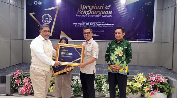 Kembali, Pemkab Bengkalis Raih Penghargaan 3 Kategori, Atas Pelaksanaan PKS Tripartit DJP-DJPK