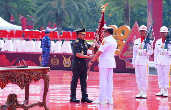 Sertijab Jabatan Panglima TNI dari Laksamana TNI Yudo Margono Kepada Jenderal TNI Agus Subiyanto