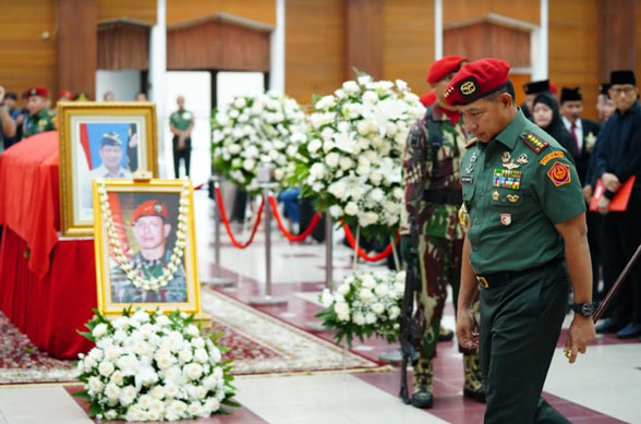 Panglima TNI Pimpin Upacara Pemakaman Letnan Jenderal TNI (Purn.) Dr. (H.C.) Doni Monardo, S.I.P.