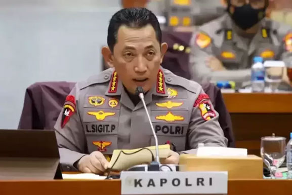 Mutasi Besar-besaran, Kapolri Ganti Kakorlantas dan Sejumlah Kapolda
